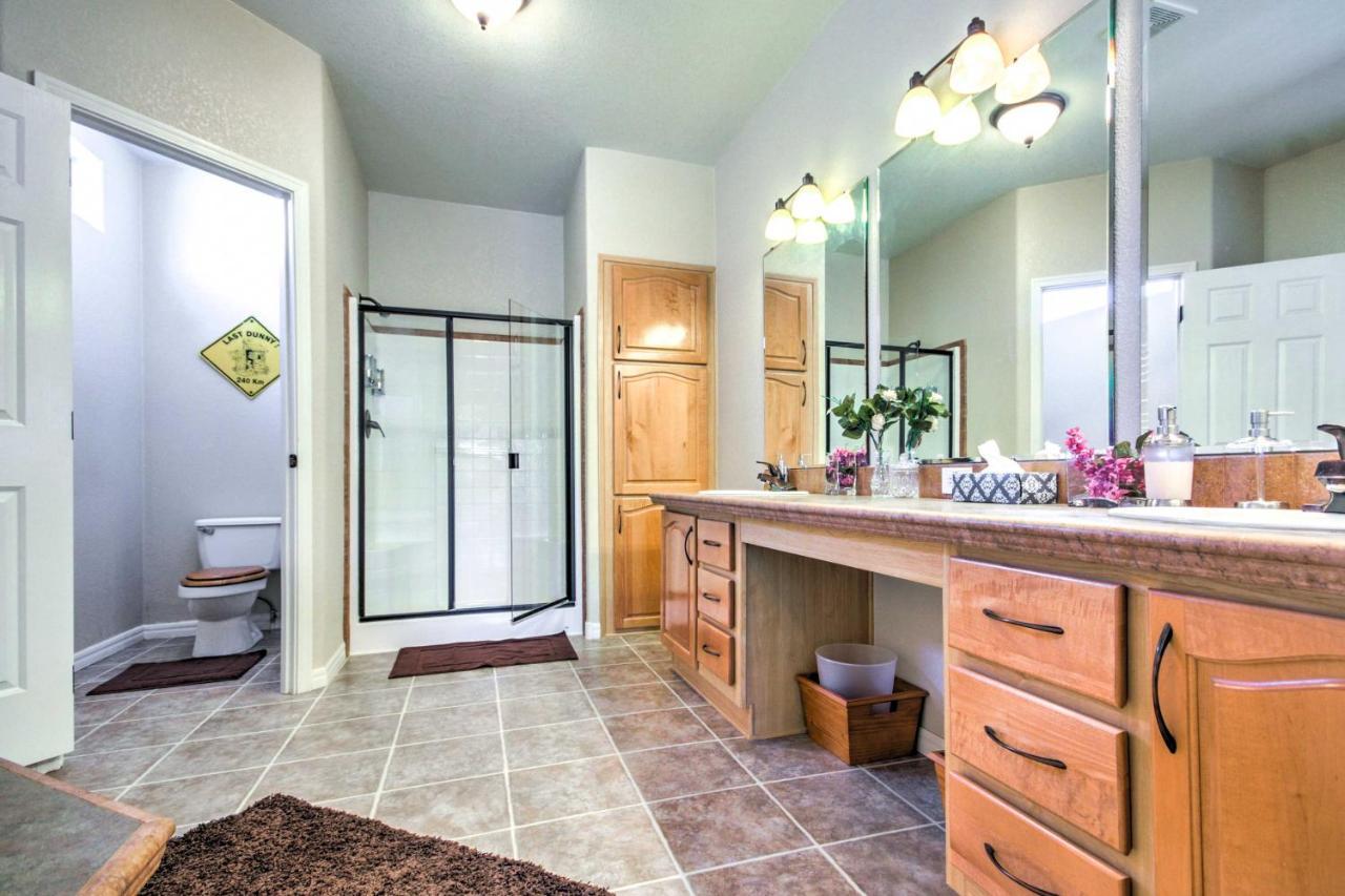Beautiful Kanab Home With Yard - Walk To Restaurants Kültér fotó