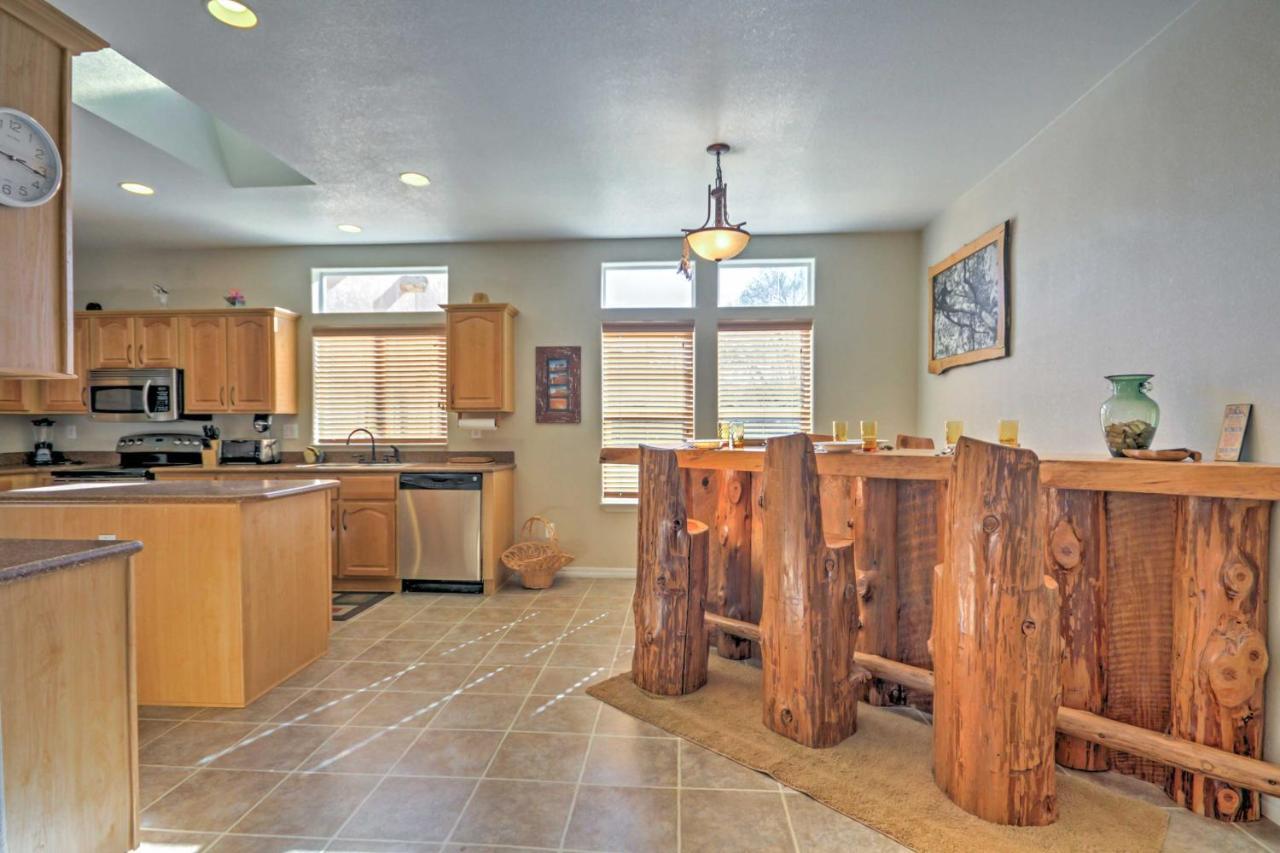 Beautiful Kanab Home With Yard - Walk To Restaurants Kültér fotó